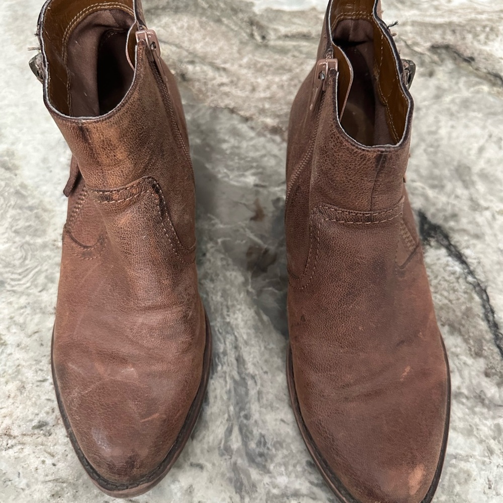 Nine West size 7 booties